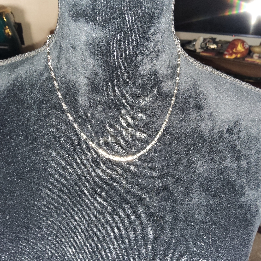 Elegant Silver Necklace